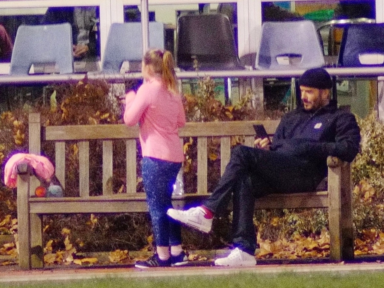 小七參加運(yùn)動(dòng)會(huì)，穿修身褲變