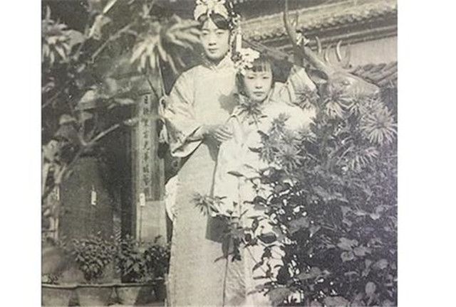 七格格曹青又結(jié)婚了_七格格曹青照片_七格格創(chuàng)始人曹青