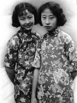 七格格創(chuàng)始人曹青_七格格曹青照片_七格格曹青又結(jié)婚了