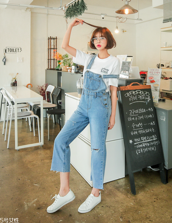 灰色短褲配什么短袖男_什么顏色短袖配灰色短褲_灰色短袖配什么短褲